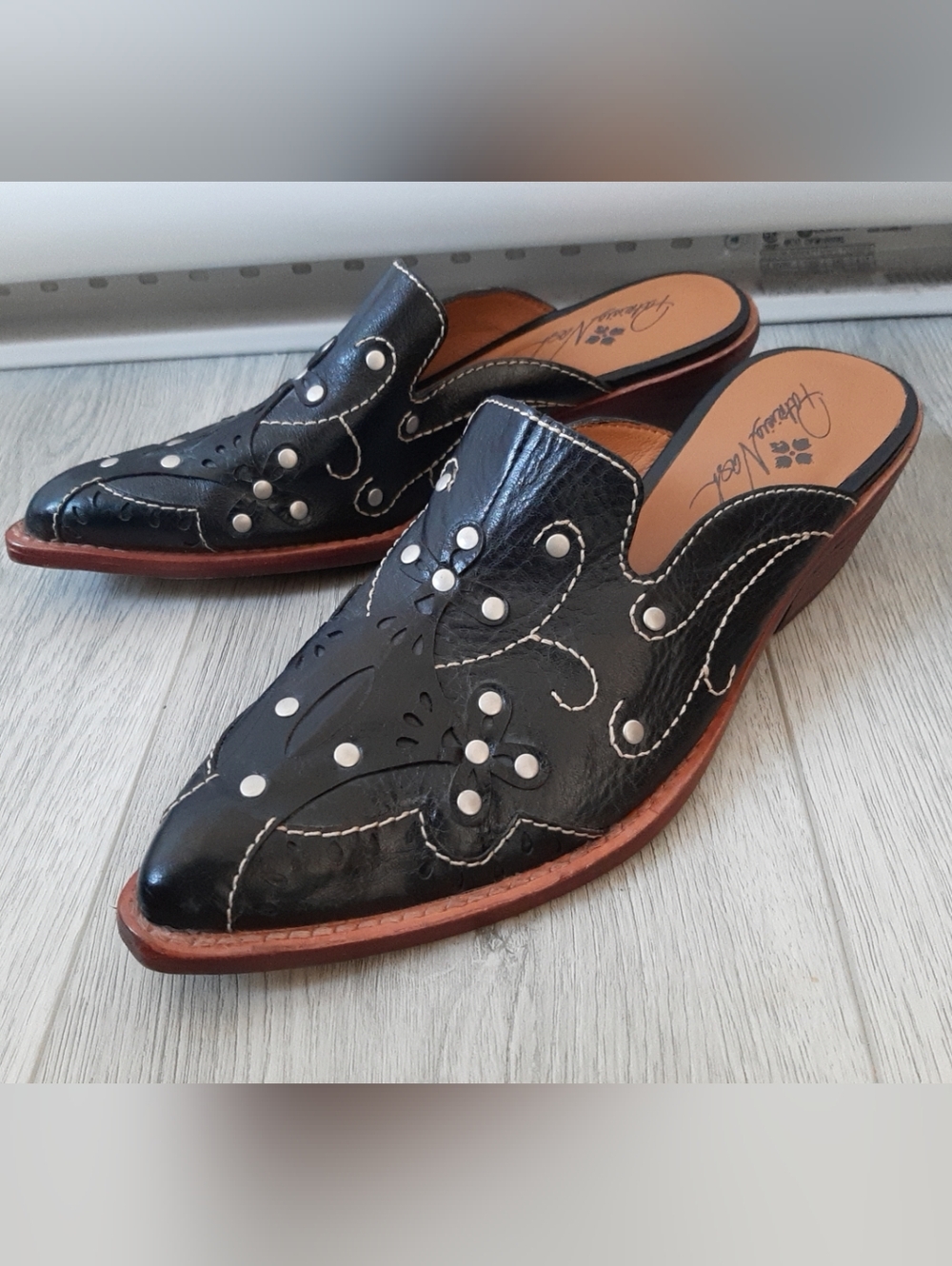 Patricia Nash Black Leather Studded Western Style Mules Sz 7